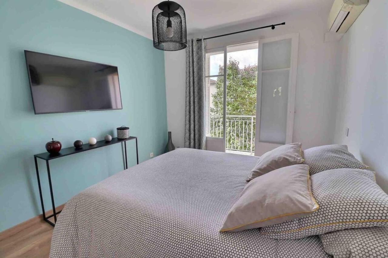 Charmant T2 Avec Balcon - Parking, Ac, Wifi Аячо Екстериор снимка