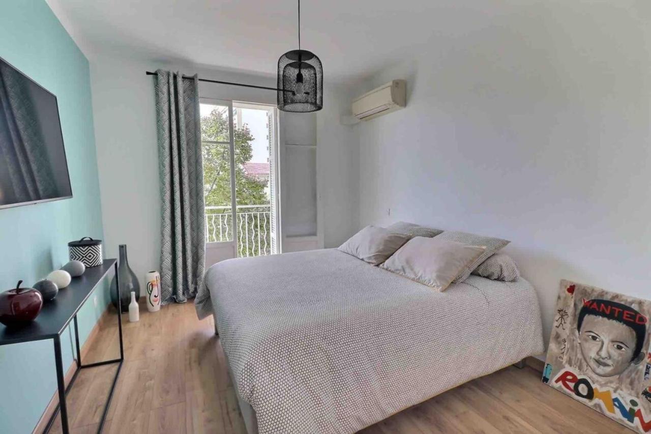 Charmant T2 Avec Balcon - Parking, Ac, Wifi Аячо Екстериор снимка
